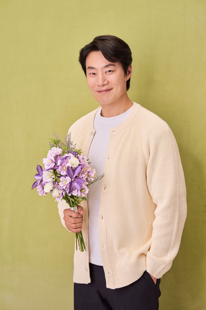 ‘꽃, 별이 지나’ 이희준, 객석 울렸다…웃음과 아픔이 함께하는 삶