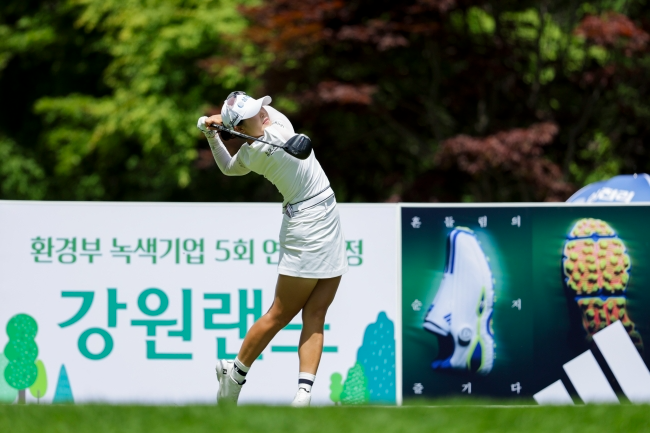 KLPGA 투어 하이원리조트 여자오픈 정상에 오른 고지우. /손진현 기자