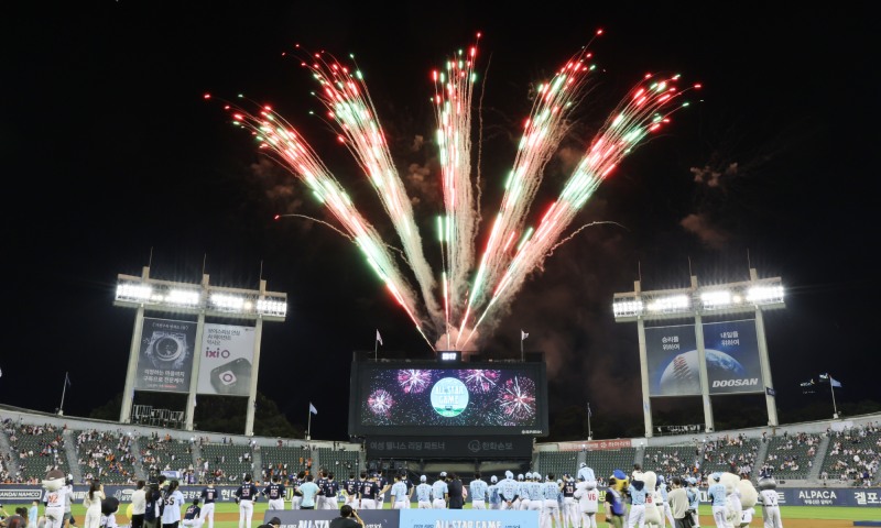 올스타전 축하 불꽃 쇼. / 사진=연합뉴스