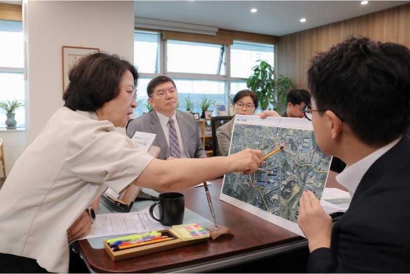 추미애 경기도지사가 삼성 반도체 평택캠퍼스 용적률 상향을 지시했다. /경기도