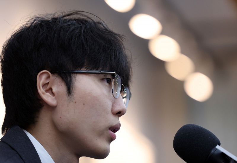 바둑 AI '카타고'와 대국 앞둔 신진서 9단. / 사진=연합뉴스