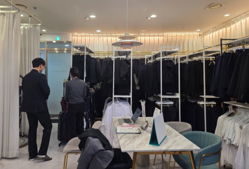 청년 구직자가 면접정장 무료 대여 가능한 판교 스완제이점