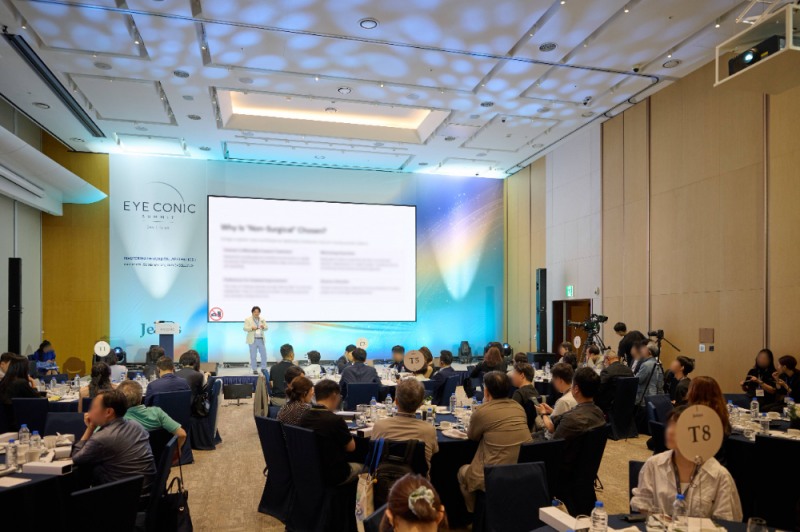 ㈜제이시스메디칼은 지난 7월 18일 서울 잠실 SKY31 컨벤션에서 개최한 ‘2차 EYE-CONIC SUMMIT’을 성황리에 마무리했다.