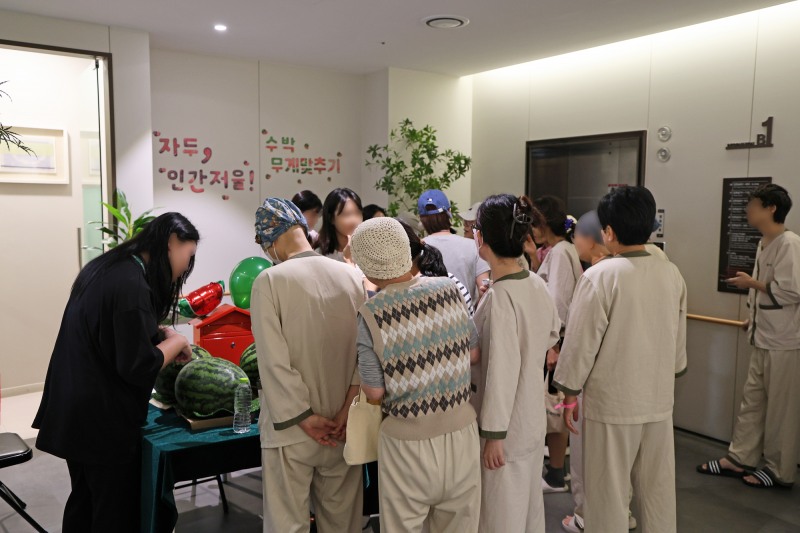 ㈜리엔에이치는 무이재한방병원과 함께 여름철 환자들의 식사 만족도를 높이기 위한 ‘입맛 살리기 냉(冷) 치유’ 행사를 성공적으로 진행했다