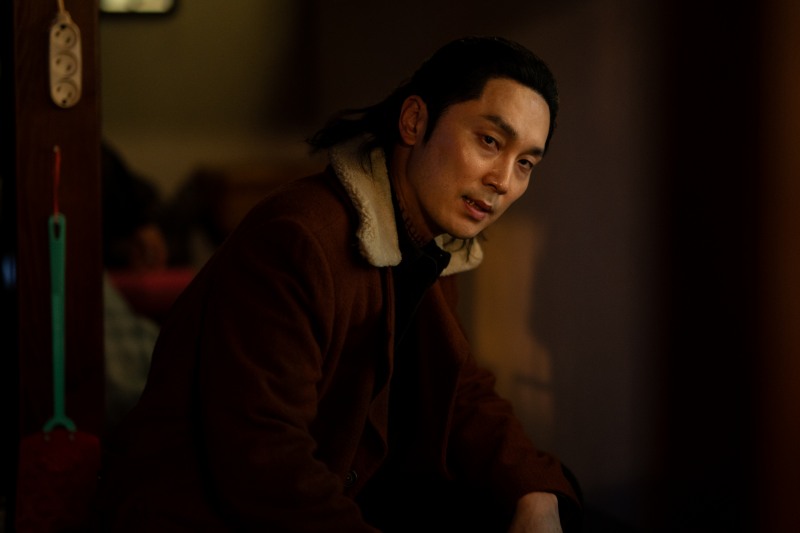 ‘킬러들의 쇼핑몰 시즌2’ 서현우, 김혜준의 악몽으로 돌아왔다…등장만으로 극강의 서스펜스 완성