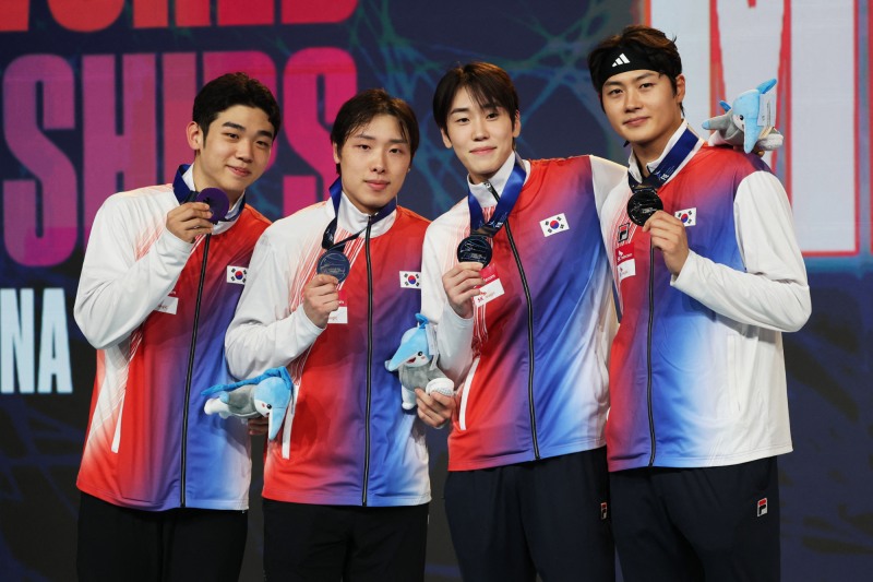 남자 사브르 단체전 은메달 획득한 오상욱. / 사진=연합뉴스
