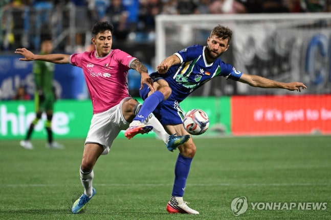 올스타전에 나선 토마스 뮐러(오른쪽) / 사진=연합뉴스