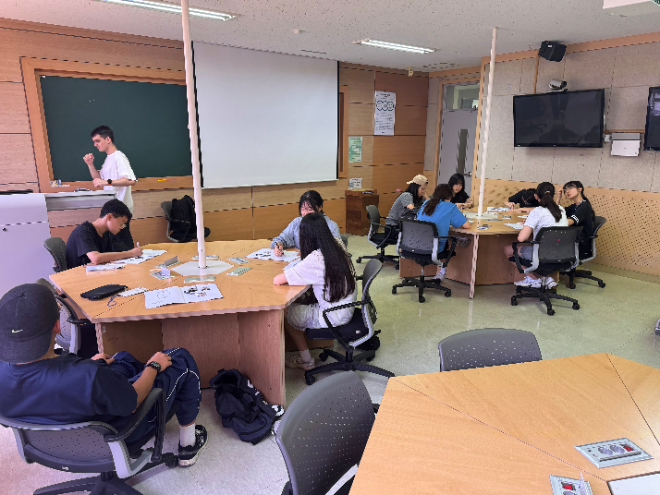 3일, ‘2026년도 계룡시 청소년 영어캠프’ 수업 현장 사진. (사진제공=건양대)
