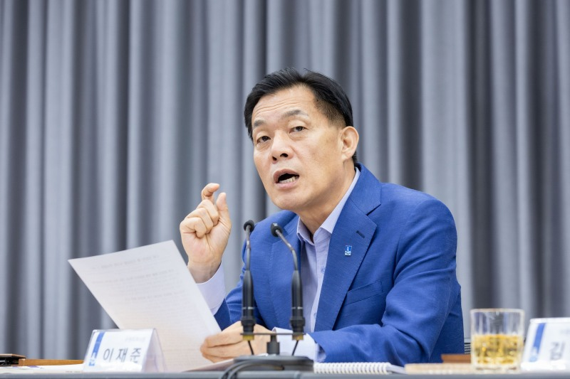 이재준 수원특례시장이 ‘수원 방문의 해 추진상황 보고회’에서 발언하고 있다./수원시