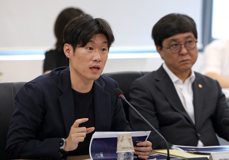 발언하는 박지성 공동위원장. / 사진=연합뉴스