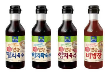 면사랑, ‘만능 소스’ 4종 (좌측부터) ‘만능 멸치육수’, ‘만능 바지락육수’, ‘만능 양지육수’, ‘만능 비빔장’