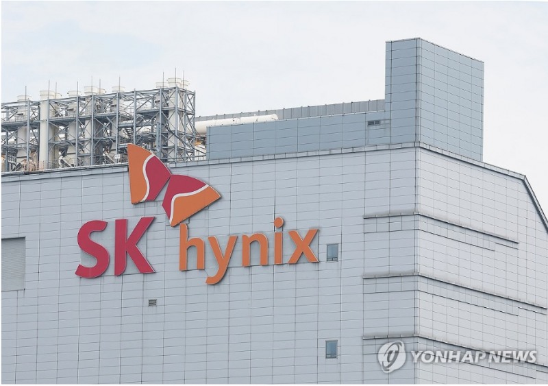 SK하이닉스가 반도체로 여유자금이 급증하자 회사채 시장까지 진출했다고 블룸버그통신이 6일(현지시간) 보도했다. 사진=연합뉴스