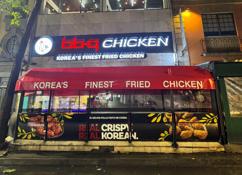 BBQ가 최근 멕시코시티 소나로사(Zona Rosa)에 멕시코시티 1호점인 ‘BBQ 소나로사점’을 오픈했다./제너시스BBQ