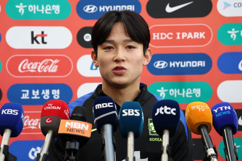 인터뷰하는 양민혁. / 사진=연합뉴스