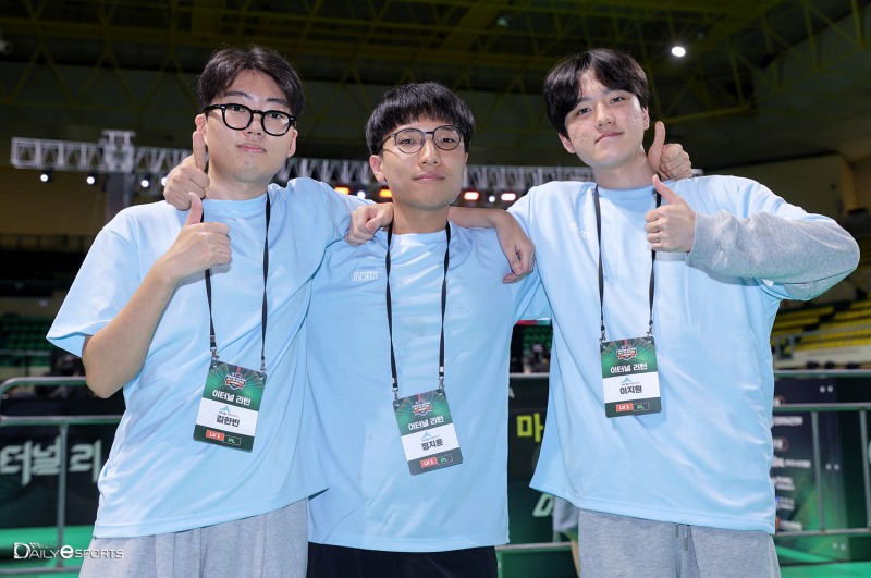 세종 이터널 리턴 선수단. 왼쪽부터 김한빈, 정지훈, 이지원.