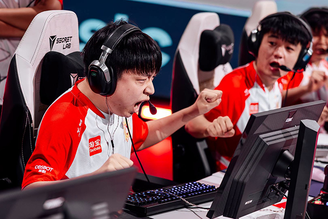 EWC 크로스파이어 참가팀 AG.AL. 사진 제공: 스마일게이트