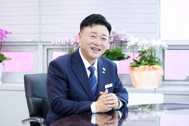 성수석 이천시장이 20일 '2026 이천시 경기활성화 페스타’를 설명하고있다. /이천시