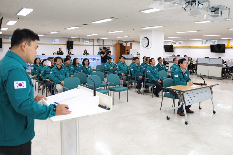 용인특례시가 '2026년 을지연습' 강평보고회를 열고 훈련기간 이뤄진 상황을 점검하는 시간을 가졌다. /용인시