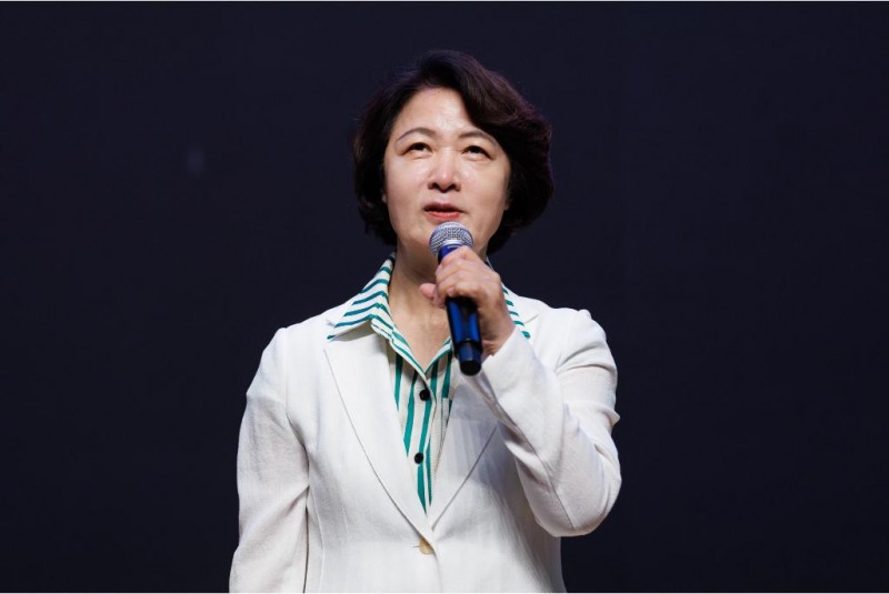 21일 오전 수원특례시 경기도청 다산홀에서 진행된 경기도 안전보건관리책임자 교육에서 추미애 경기도지사가 인사말씀을 하고 있다./경기도