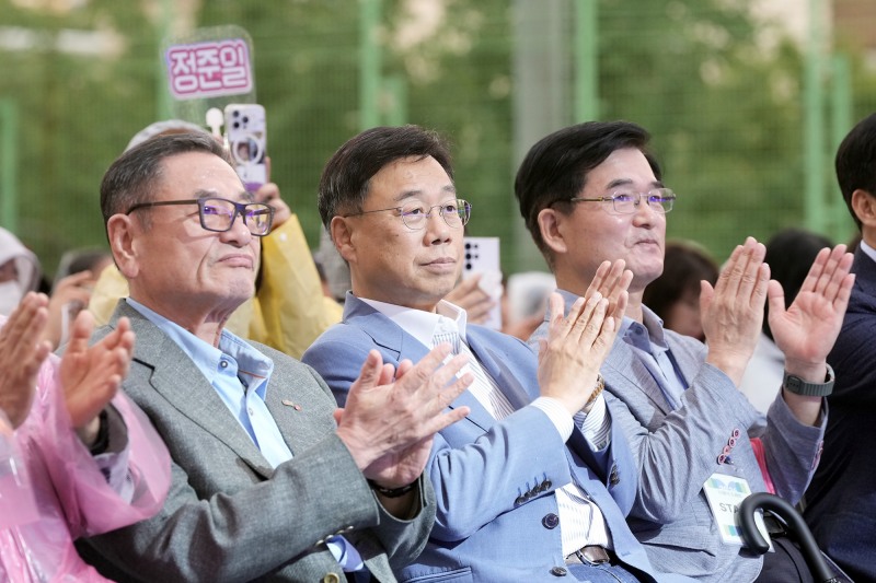 신상진 성남시장이 공연을 관람학있다. /성남시