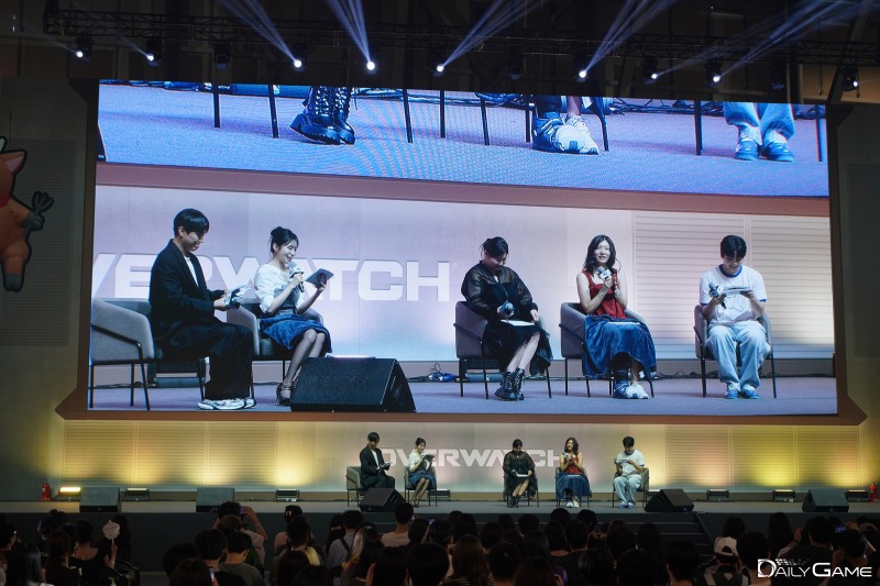 '디바'와 '주노', '우양' 역의 성우들이 무대에 올라 팬들과 즐거운 시간을 가졌다.