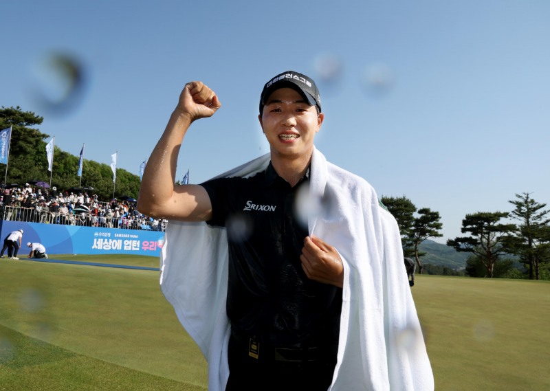 KPGA 투어 동아회원권그룹 오픈 우승 차지한 최찬. / 사진=연합뉴스