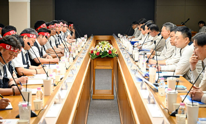 현대자동차 노사가 5월 6일 울산공장 본관 동행룸에서 2026년 임금협상 상견례를 가지고 있다. / 이미지 = 현대자동차