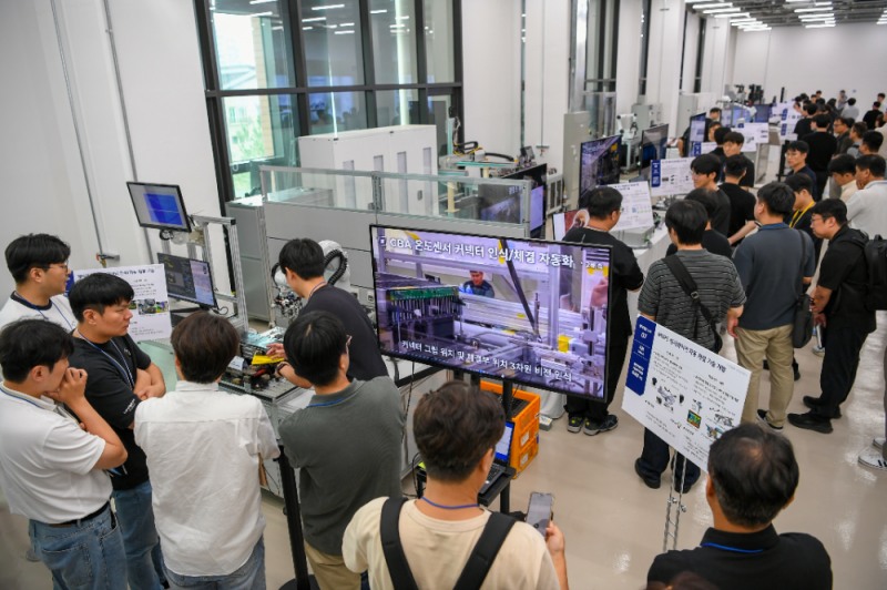 현대모비스, AI·로봇 기술로 스마트팩토리 생태계 구축…40여종 신기술 공개