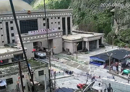 대홍수 당시 네팔·중국 국경 검문소/소셜미디어 엑스 캡처
