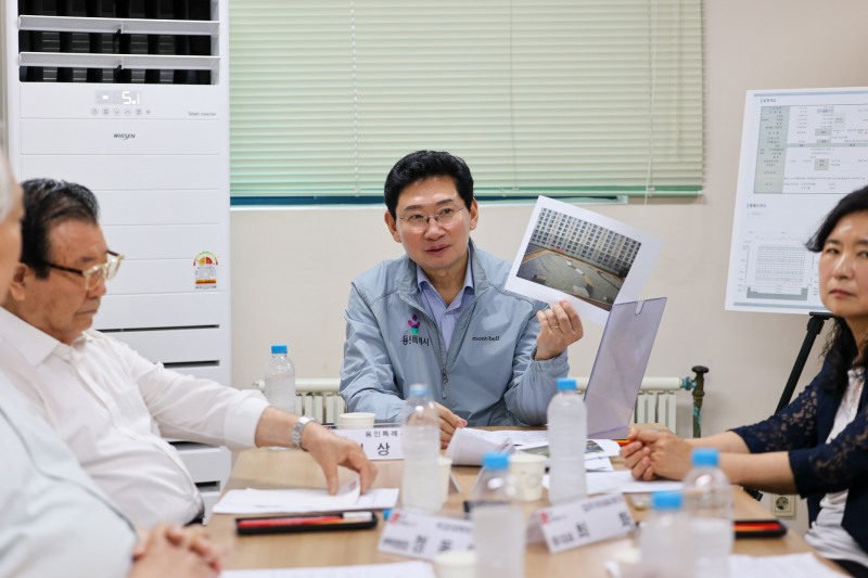 이상일 용인특례시장의 간담회모습. /용인시