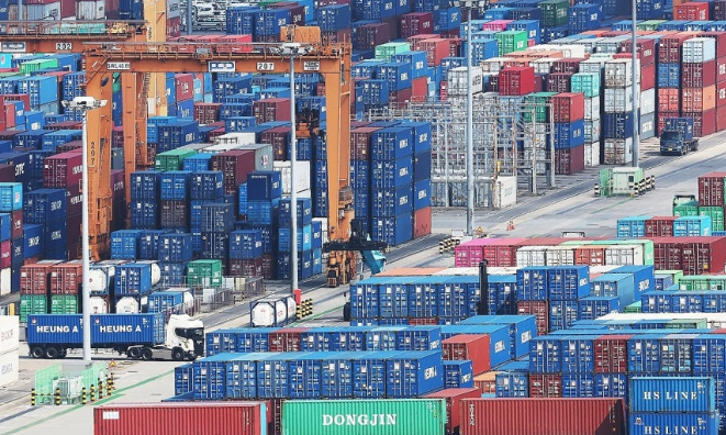 (종합) 7월 산업생산 보합…소비·서비스업 부진 속 설비투자 7.5% 급증