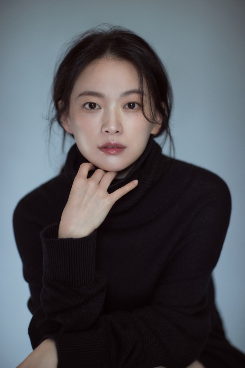 천우희, 다채로운 매력의 새 프로필 공개