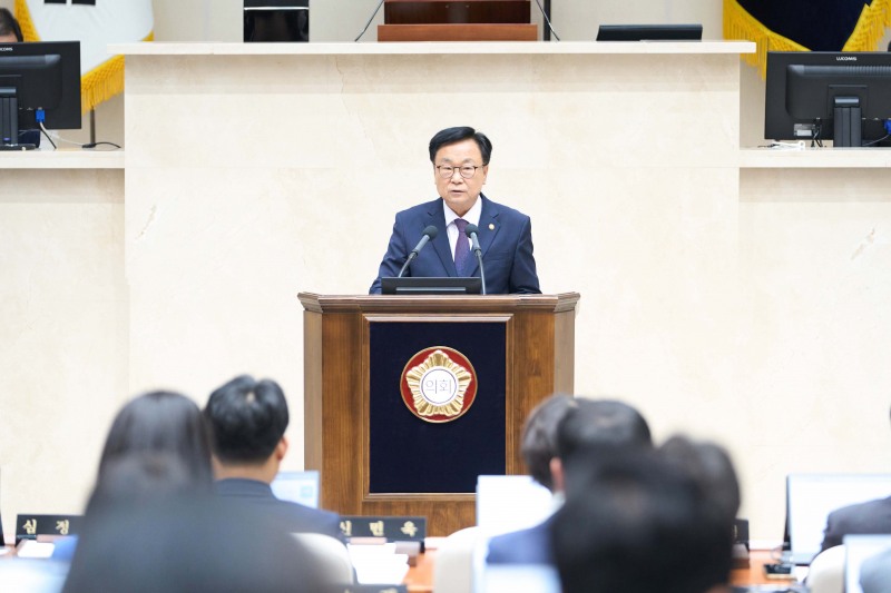 5분 발언을 하고있는 김영식 의원. /용인시의회