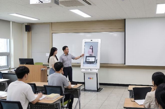 마음AI가 가톨릭관동대에 기증한 '휴먼 AI 키오스크' 사진. (사진제공=가톨릭관동대)