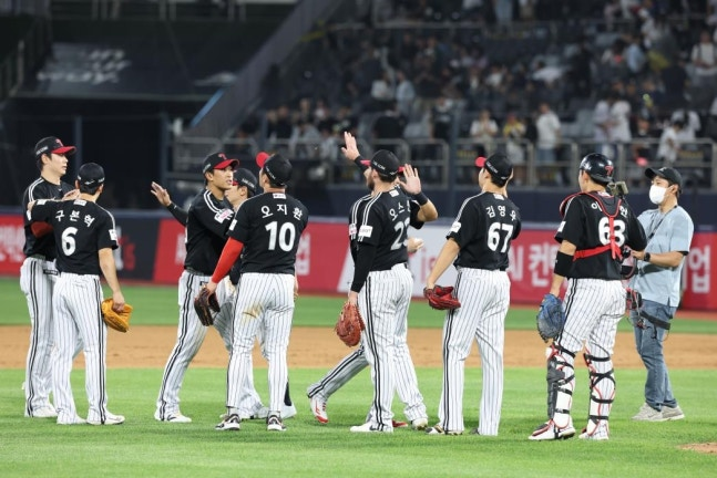 LG 주중 3연전 승리