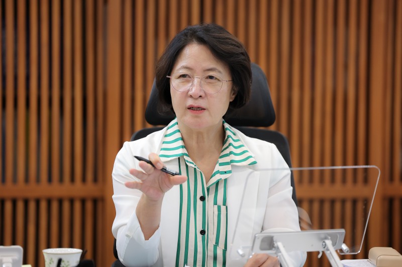 추미애 경기도지사가 대책회의를 주재하고 있다. /경기도