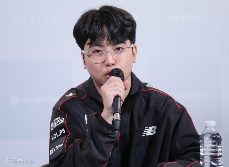 우승의 기쁨을 만끽하면서 가족과 팀원, 팬들에 감사 인사를 전하는 것을 잊지 않았다.