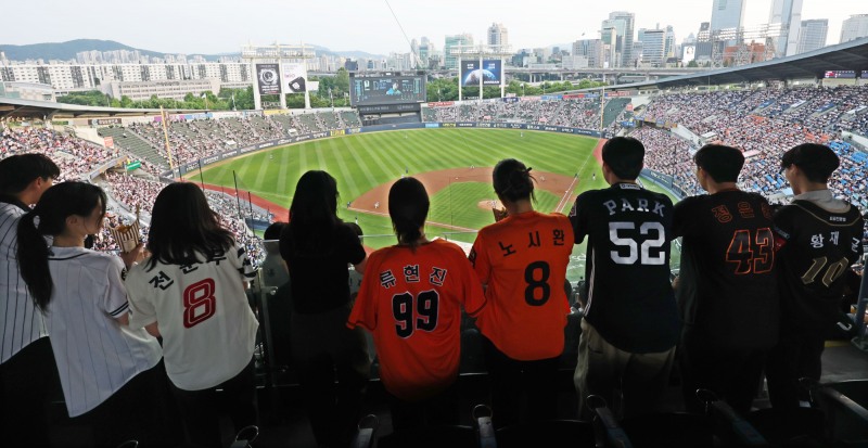 프로야구 입장수입 초대형 홈런…매진율 57%에 벌써 1천300억원. / 사진=연합뉴스