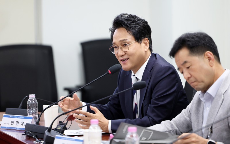 안민석 경기도교육감이 7일 국회에서 얼린 한국어 교육 세계화와 ‘AP Korean’ 도입을 위한 전략 로드맵 세미나에 참석해 발언을 하고있다. /경기도교육청