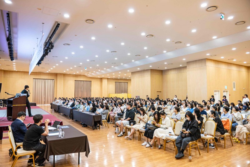 트루폼, 약국 전용 더마코스메틱 전략 강화...전문의 개발·약사 20인 자문