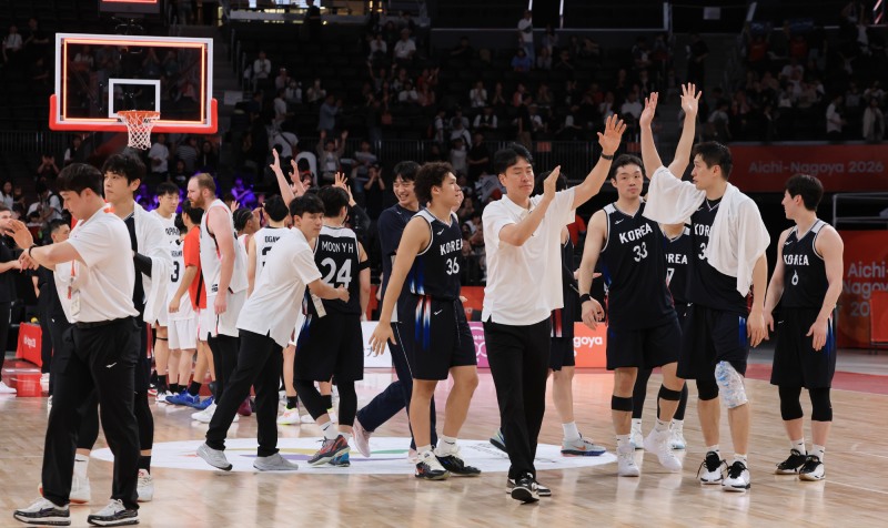 '이정현 25점' 남자농구, 일본 잡고 3연승 조 1위. / 사진=연합뉴스