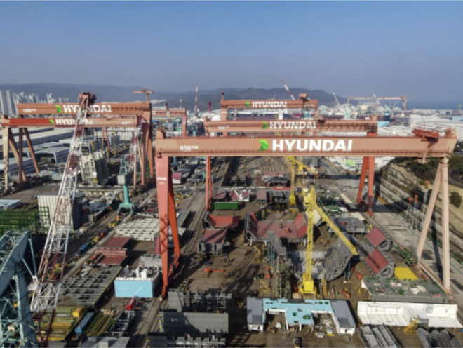 2030년까지 미래형 첨단 조선소인 ‘미래 조선소(FOS, Future of Shipyard)’로의 진화를 추진하고 있는 HD현대중공업 울산조선소 전경. 사진= HD현대