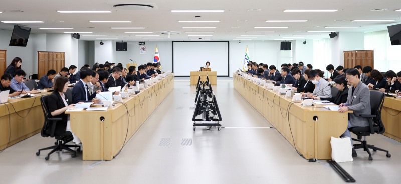 주간회의 모습. /경기도