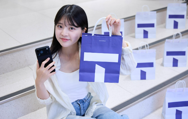 SK텔레콤의 iPhone 18 Pro 및 Pro Max 출시 홍보 포스터. 사진=SK텔레콤