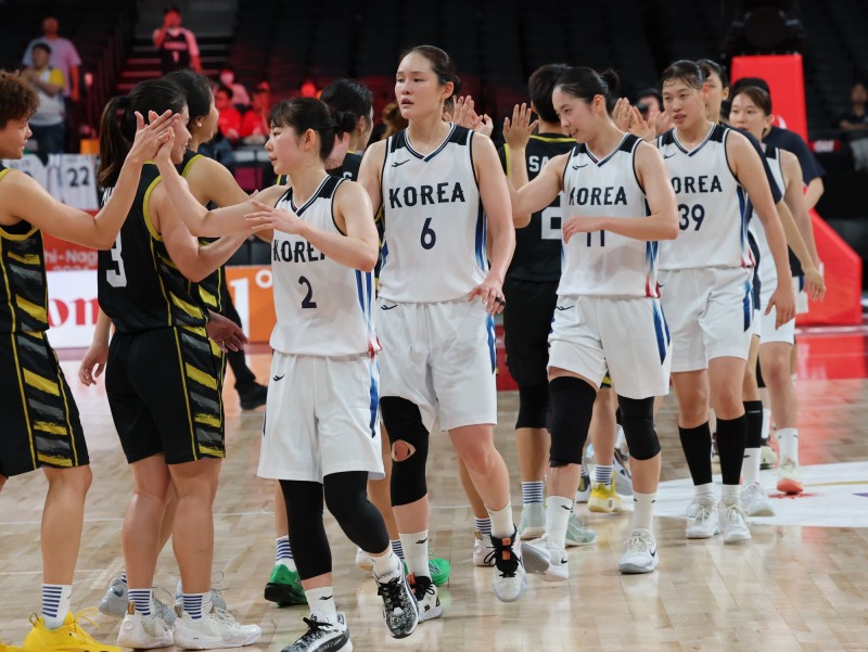 한국 여자 농구, 106-40으로 말레이시아 격파. / 사진=연합뉴스