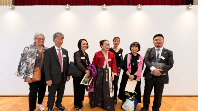 사진=(좌측 2번째) 정창기 작가. (우측 끝) 금보성 작가 / 제공=프랑스 국립예술가협회