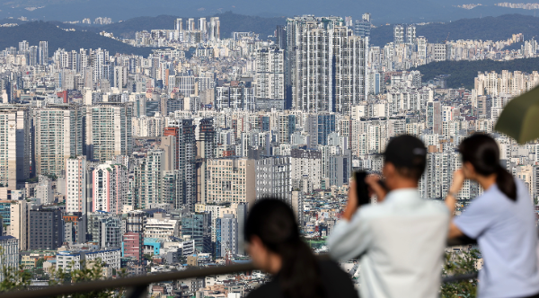 서울 용산구 남산에서 아파트 단지/뉴시스