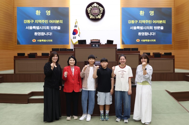 박춘선 의원, 초등학생과 본회의장서 눈높이 질의응답…