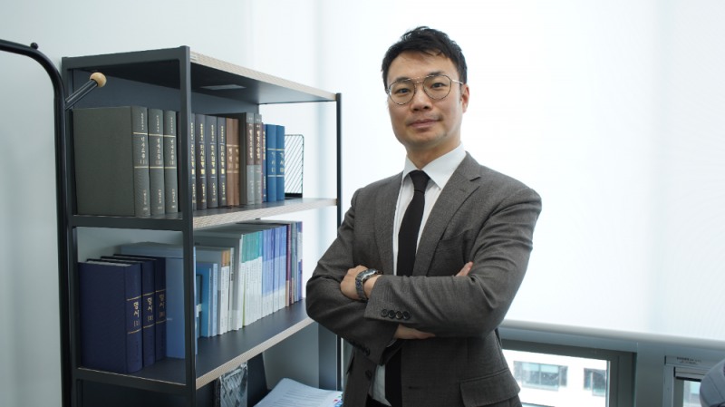 법무법인(유한) 안팍 김준영 성범죄변호사