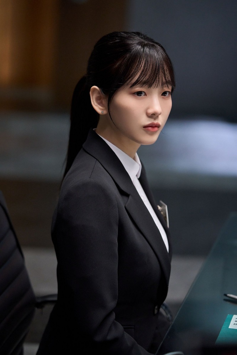 ‘최종면접’ 조이현, 색다른 얼굴 예고…침착하게 상황을 판단하는 관찰자 변신